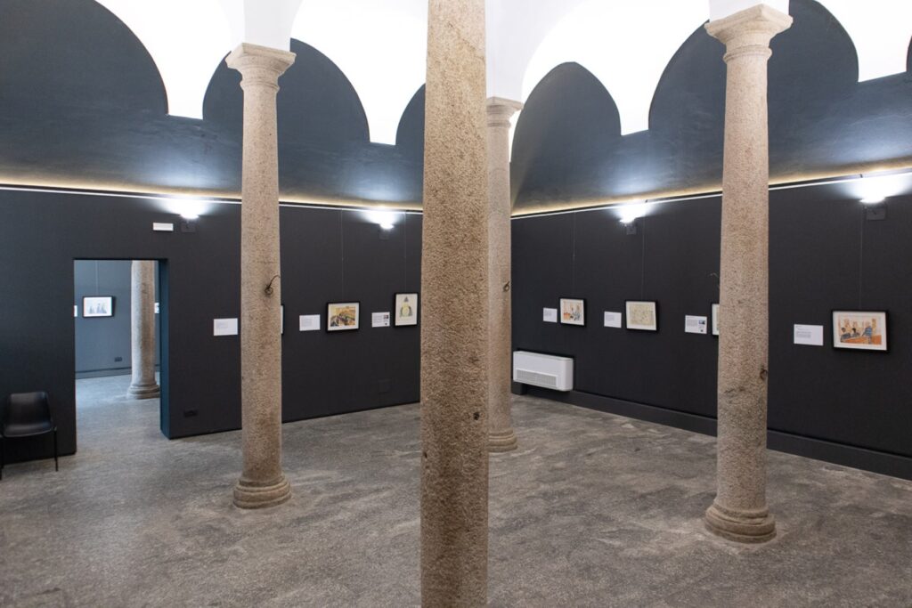 Sala Artemisia Gentileschi di Corbetta con acquerelli esposti